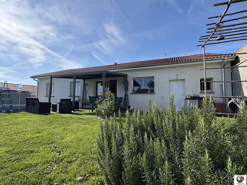 Villa NIVOLAS VERMELLE 309750€ Alexandre Lachaud IMMOBILIER Villa NIVOLAS VERMELLE 309750€ Alexandre Lachaud IMMOBILIER