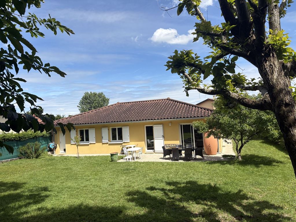 Villa FOUR 359000€ Alexandre Lachaud IMMOBILIER Villa FOUR 359000€ Alexandre Lachaud IMMOBILIER